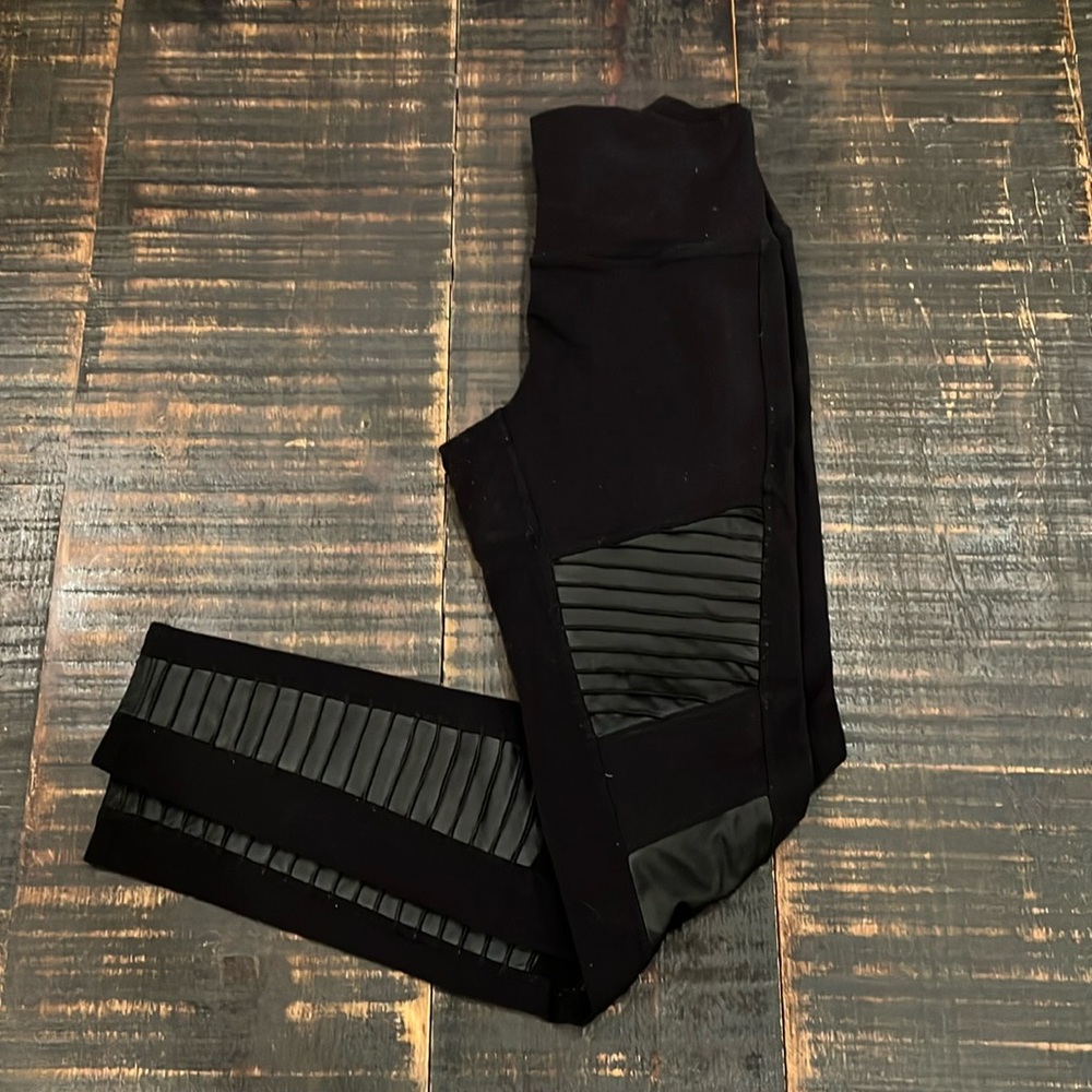 ALO YOGA High-Waist Moto Sport Leggings